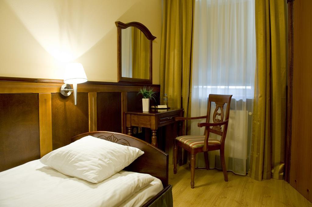 Hotel Kresowianka Bydhošť Exteriér fotografie